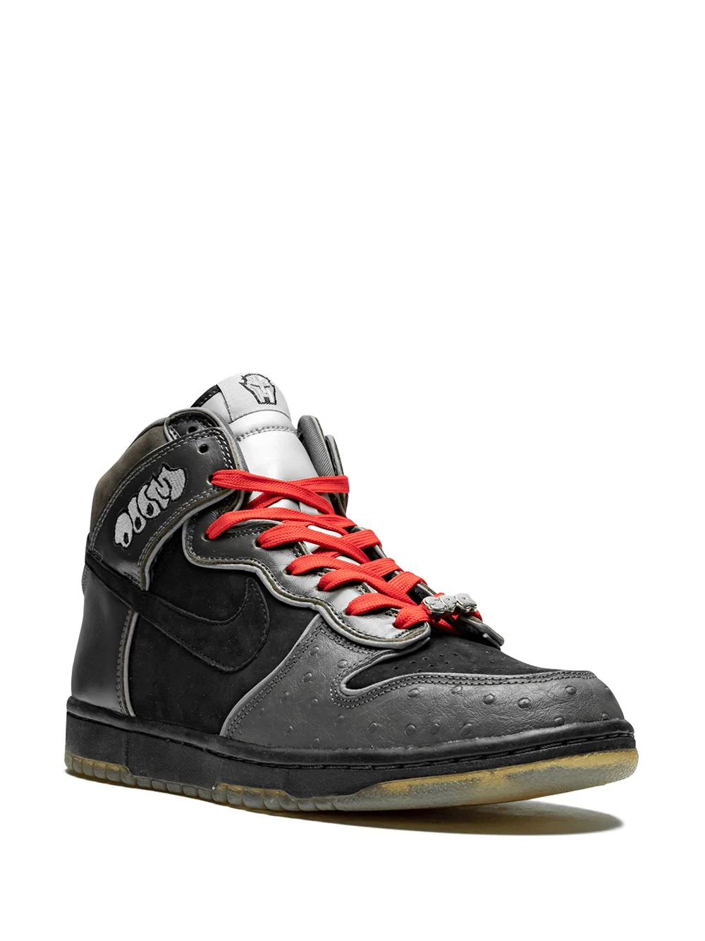 Stylish Nike Dunk High Premium SB Sneakers showcased as high-quality replica sneakers, featuring a sleek design with vibrant colorways and a durable construction, perfect for sneaker enthusiasts and casual wearers alike.