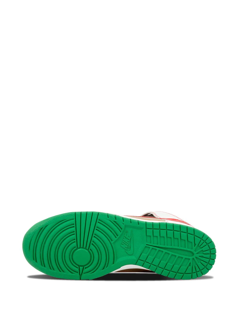 SEO Alt Text: "High-quality replica sneakers featuring the Nike Dunk High Pro SB design, showcased in a stylish product image. These shoes are crafted with attention to detail, replicating the iconic look and feel of the original Nike Dunk High Pro SB model."