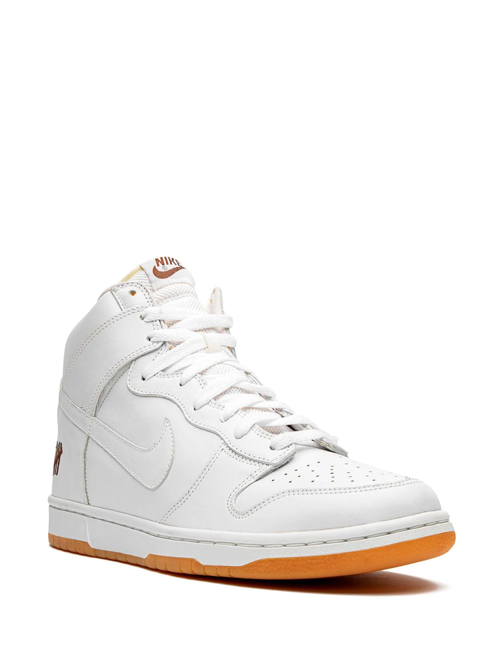 High-quality replica Nike Dunk High Top sneakers in a stylish design, showcasing the iconic silhouette and colorway, perfect for sneaker enthusiasts looking for fashionable shoes.