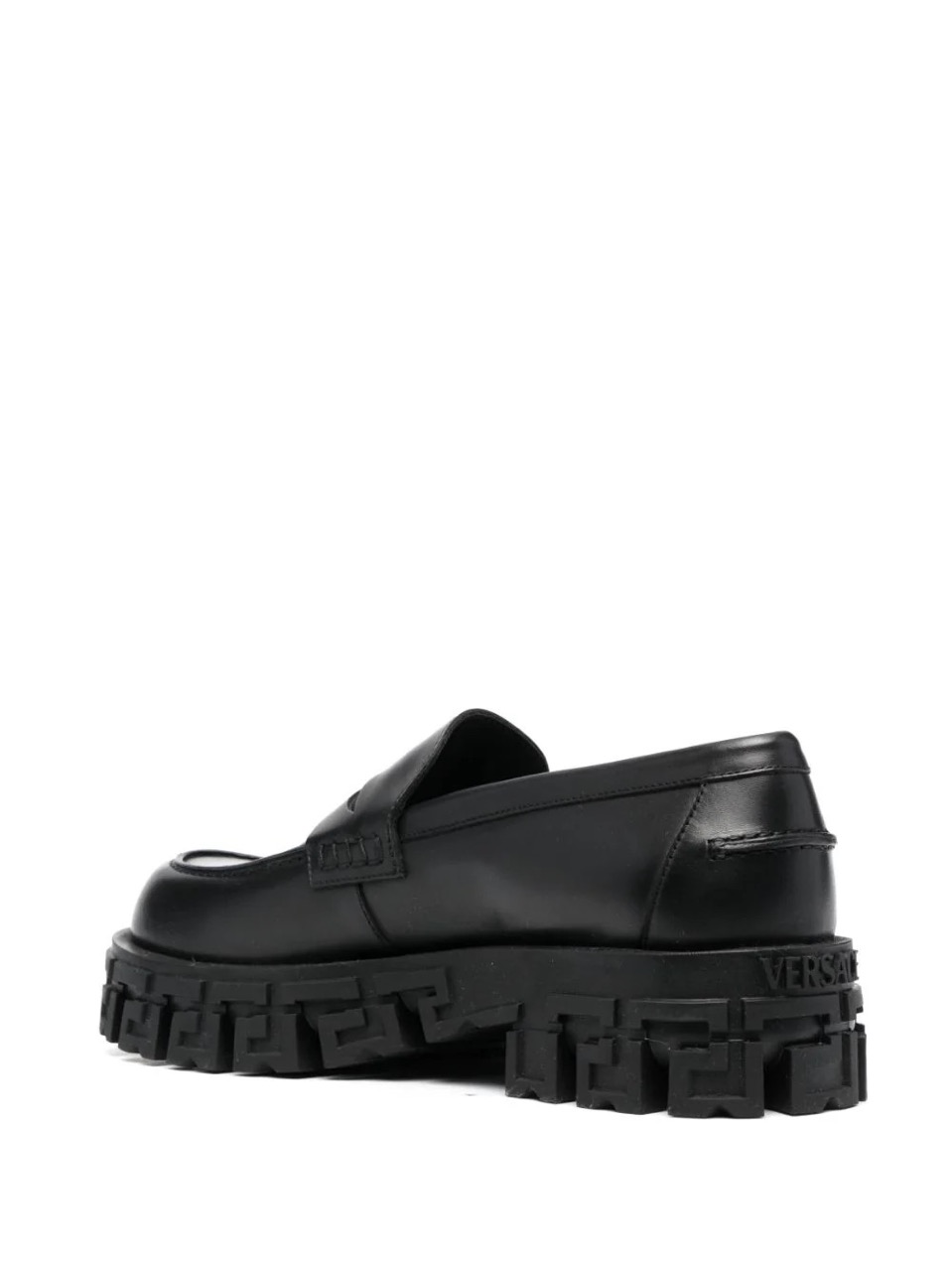 High-quality replica sneakers featuring the iconic Versace Medusa Head design on stylish loafers, perfect for adding a touch of luxury to your wardrobe.