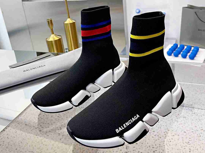 Balenciaga Speed 2.0 Black With Stripe Replica Sneakers showcasing a sleek design, featuring a comfortable knit upper and bold stripe accents, perfect for a stylish and sporty look.