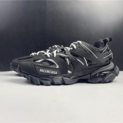 Balenciaga Track Black White Sneaker - high-quality replica sneakers featuring a stylish design, perfect for sneaker enthusiasts and fashion lovers alike.