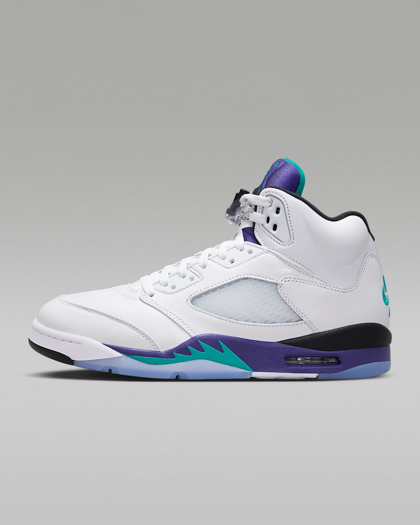 High-quality replica sneakers featuring the Air Jordan 5 Retro OG model, showcasing classic design elements and vibrant colorways.
