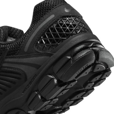 Nike Zoom Vomero 5 replica sneakers designed for style and comfort, featuring a sleek silhouette and premium materials, perfect for sneaker enthusiasts and collectors.